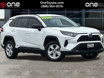 Used 2021 Toyota RAV4 LE w/ Carpet Mat Package (TMS)
