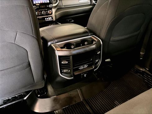 Used 2021 RAM 1500 Big Horn image 28