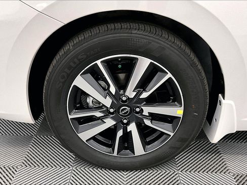 New 2025 Nissan Versa SV FWD image 25