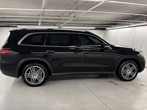 Certified 2025 Mercedes-Benz GLS 450 4MATIC image 19