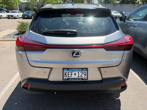 Used 2021 Lexus UX 200 w/ Accessory Package (Z1) FWD image 5