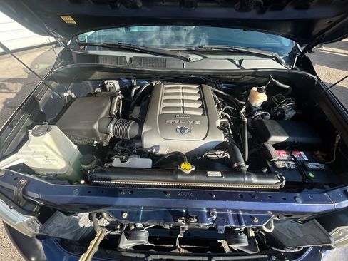 Used 2010 Toyota Tundra Limited image 53
