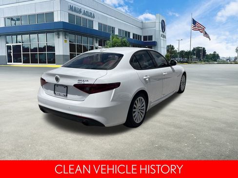 Used 2023 Alfa Romeo Giulia Sprint image 4