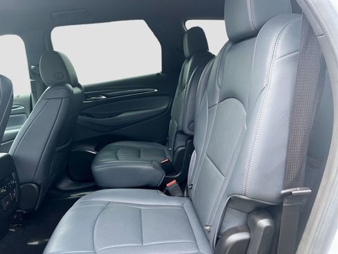 Used 2024 Buick Enclave Premium AWD/4WD image 24