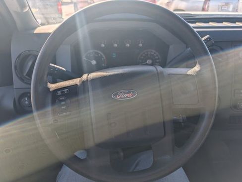Used 2014 Ford F450 XL w/ XL Decor Group AWD/4WD image 17