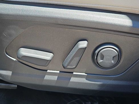 Certified 2024 Hyundai Tucson Limited AWD/4WD image 17