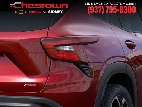 New 2026 Chevrolet Trax RS w/ Sunroof Package image 11