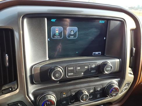 Used 2018 Chevrolet Silverado 1500 High Country image 18