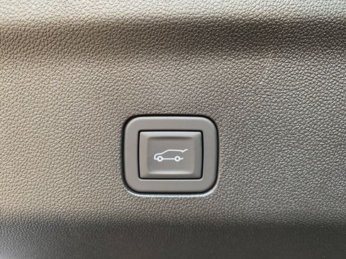 New 2026 Chevrolet Tahoe High Country image 12