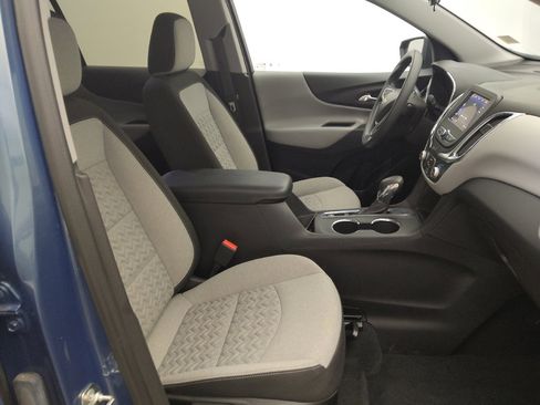 Used 2024 Chevrolet Equinox LS w/ LS Convenience Package image 21