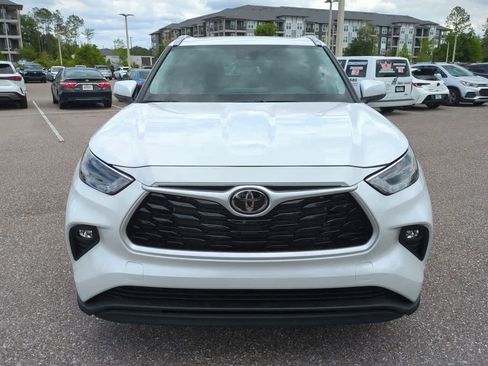 New 2026 Toyota Highlander XLE AWD/4WD image 9
