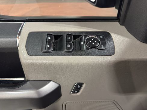 Used 2020 Ford F150 XLT AWD/4WD image 23