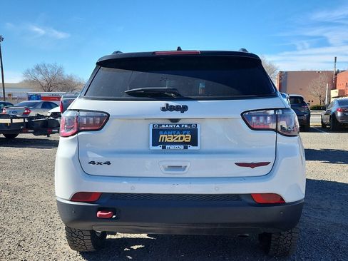 Used 2024 Jeep Compass Trailhawk image 7