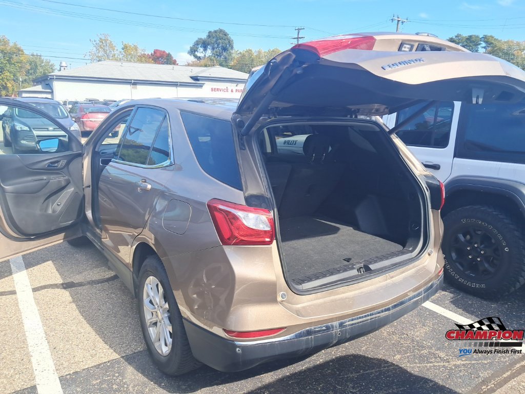 Used 2018 Chevrolet Equinox LT FWD image 21