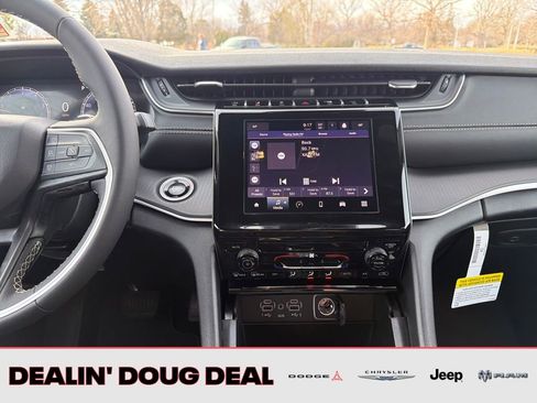 New 2026 Jeep Grand Cherokee Laredo AWD/4WD image 24