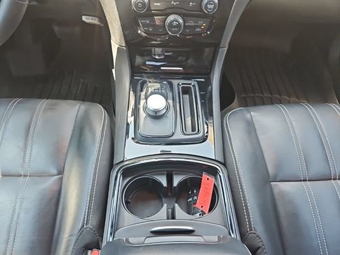 Used 2023 Chrysler 300 S RWD image 29