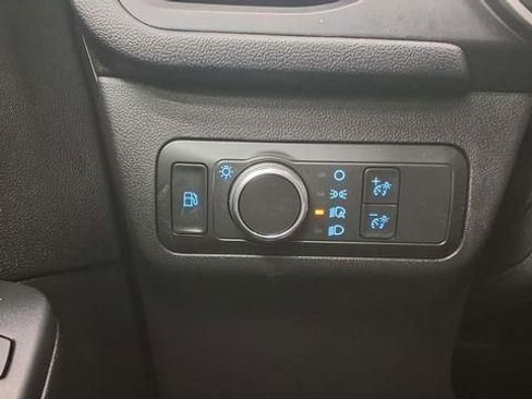 Used 2021 Ford Escape SE image 32