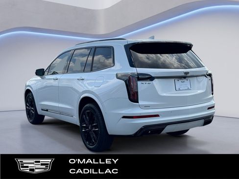 Used 2024 Cadillac XT6 Sport w/ LPO, Onyx Lite Package AWD/4WD image 3