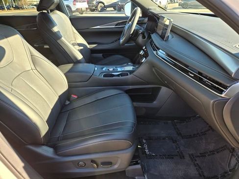 Certified 2025 INFINITI QX60 Luxe w/ Black Edition AWD/4WD image 21