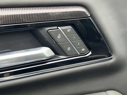 New 2026 GMC Yukon XL Elevation image 17