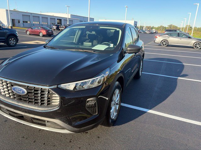 Used 2023 Ford Escape Active AWD/4WD image 5