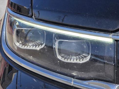 Used 2022 Jeep Grand Wagoneer Series III image 11