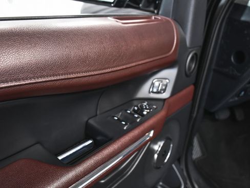 Used 2023 Ford Expedition Limited AWD/4WD image 11