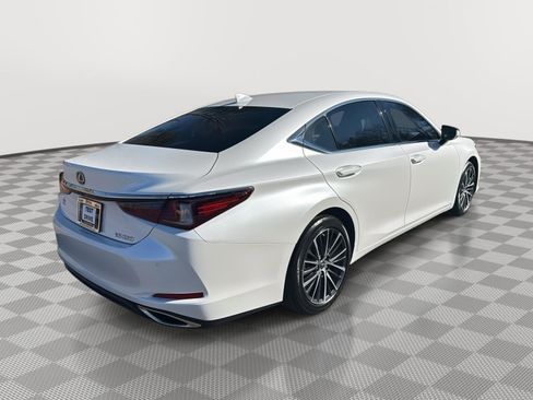 Used 2024 Lexus ES 350 w/ Premium Package image 5