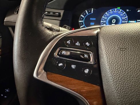 Used 2020 Cadillac Escalade Luxury AWD/4WD image 35
