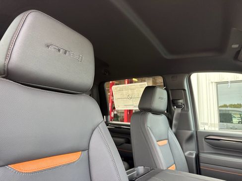 New 2026 GMC Sierra 2500 AT4 w/ Technology Package image 17