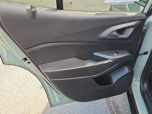 Used 2025 Chevrolet Trax ACTIV w/ Driver Confidence Package image 9