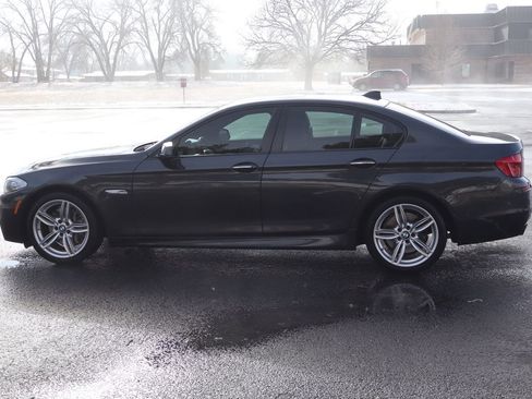 Used 2013 BMW 550i xDrive Sedan image 9