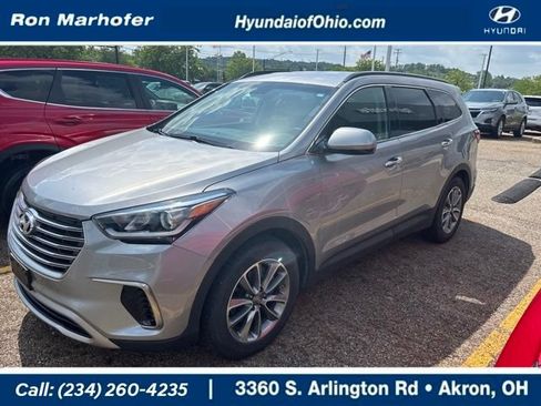 Used 2017 Hyundai Santa Fe SE AWD/4WD image 1