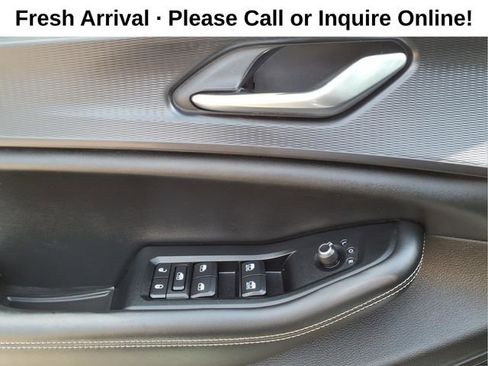 Used 2023 Jeep Grand Cherokee Altitude image 11