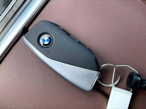 Used 2026 BMW X5 xDrive40i w/ Climate Comfort Package AWD/4WD image 14
