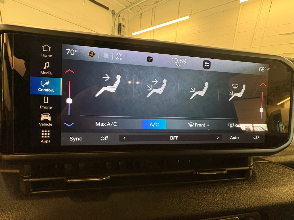 Used 2024 Jeep Wrangler Unlimited AWD/4WD image 25
