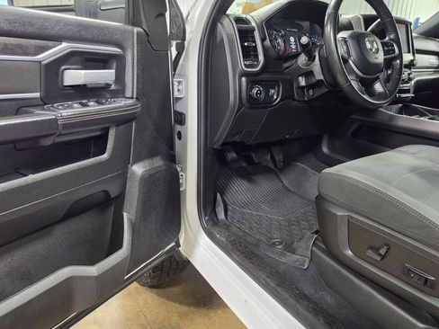 Used 2024 RAM 2500 Big Horn w/ Off Road Package AWD/4WD image 25