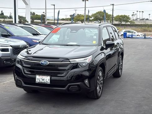 Certified 2025 Subaru Forester Touring w/ Popular Package - Touring AWD/4WD image 3