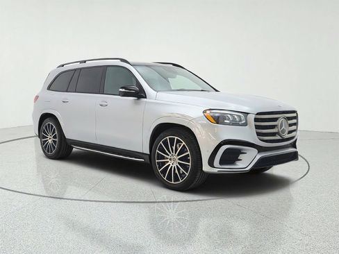Certified 2025 Mercedes-Benz GLS 450 4MATIC w/ AMG Line Exterior image 3