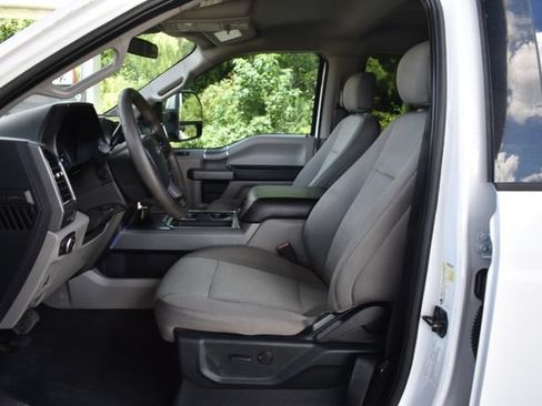 Used 2020 Ford F350 XLT w/ XLT Premium Package AWD/4WD image 10