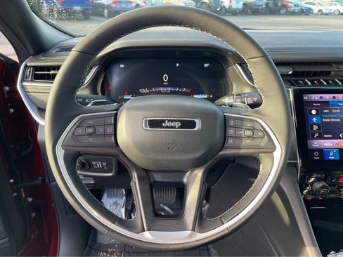 New 2025 Jeep Grand Cherokee L Limited image 21