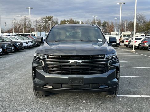 Used 2022 Chevrolet Suburban RST w/ Luxury Package image 8