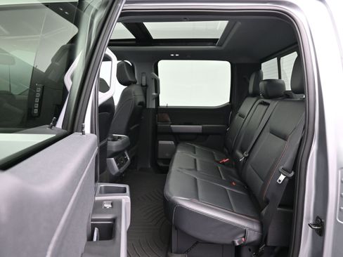 Used 2024 Ford F250 Lariat w/ Sport Appearance Package image 10