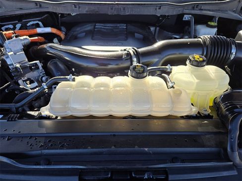 Used 2021 Ford F150 Lariat w/ Equipment Group 502A High image 32