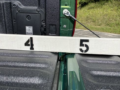 New 2025 Ford Maverick XLT w/ XLT Luxury Package image 17