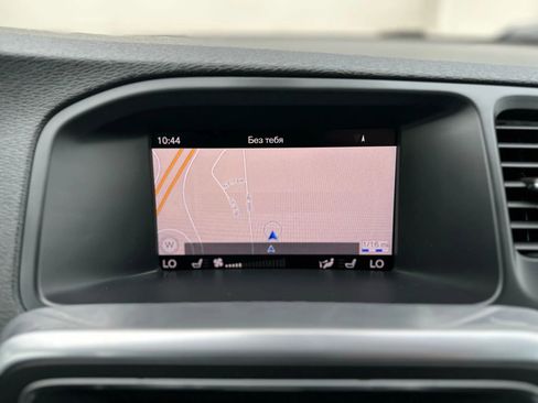 Used 2017 Volvo V60 T5 Cross Country w/ Convenience Package image 17