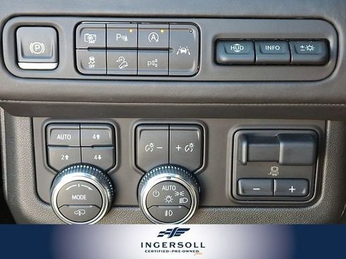 Used 2023 GMC Yukon Denali Ultimate image 27