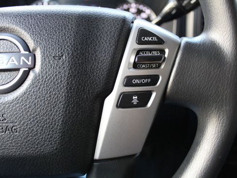 Used 2023 Nissan Titan SV RWD image 17