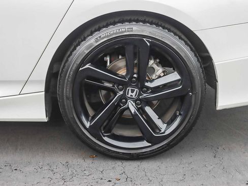 Used 2020 Honda Accord Sport image 10