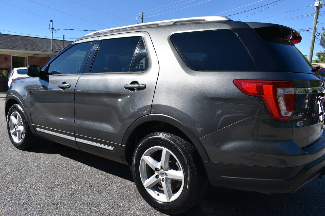 Used 2019 Ford Explorer XLT FWD image 30